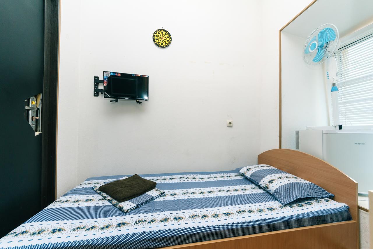 Small Room Near Independence Square Kiev Eksteriør billede